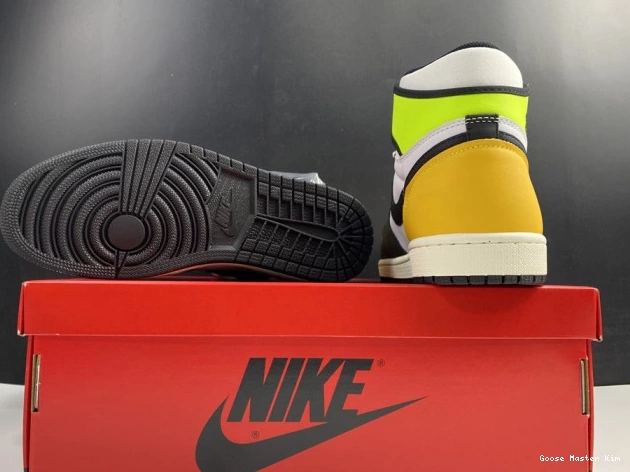 OG RETRO 555088-118 1 AIR 'VOLT JORDAN GOLD' HIGH 0722
